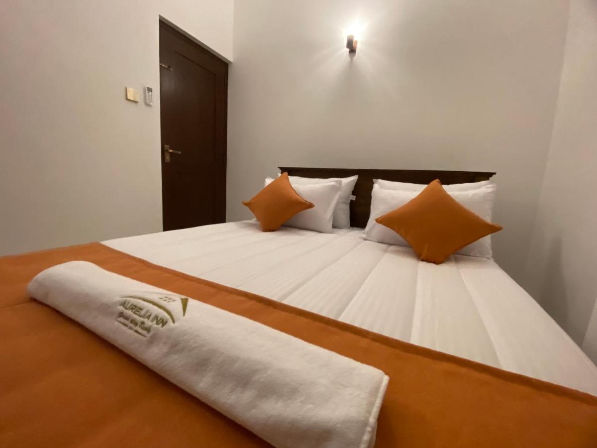 Aurelia Inn Канди Экстерьер фото